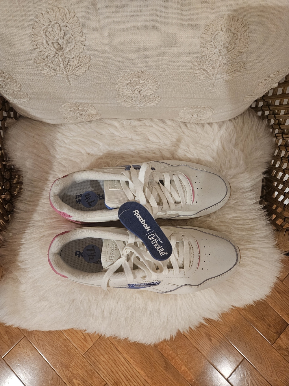 Reebok Women's White Athletic Shoes with Pink Heel & Blue Logo - Picture 2 of 5